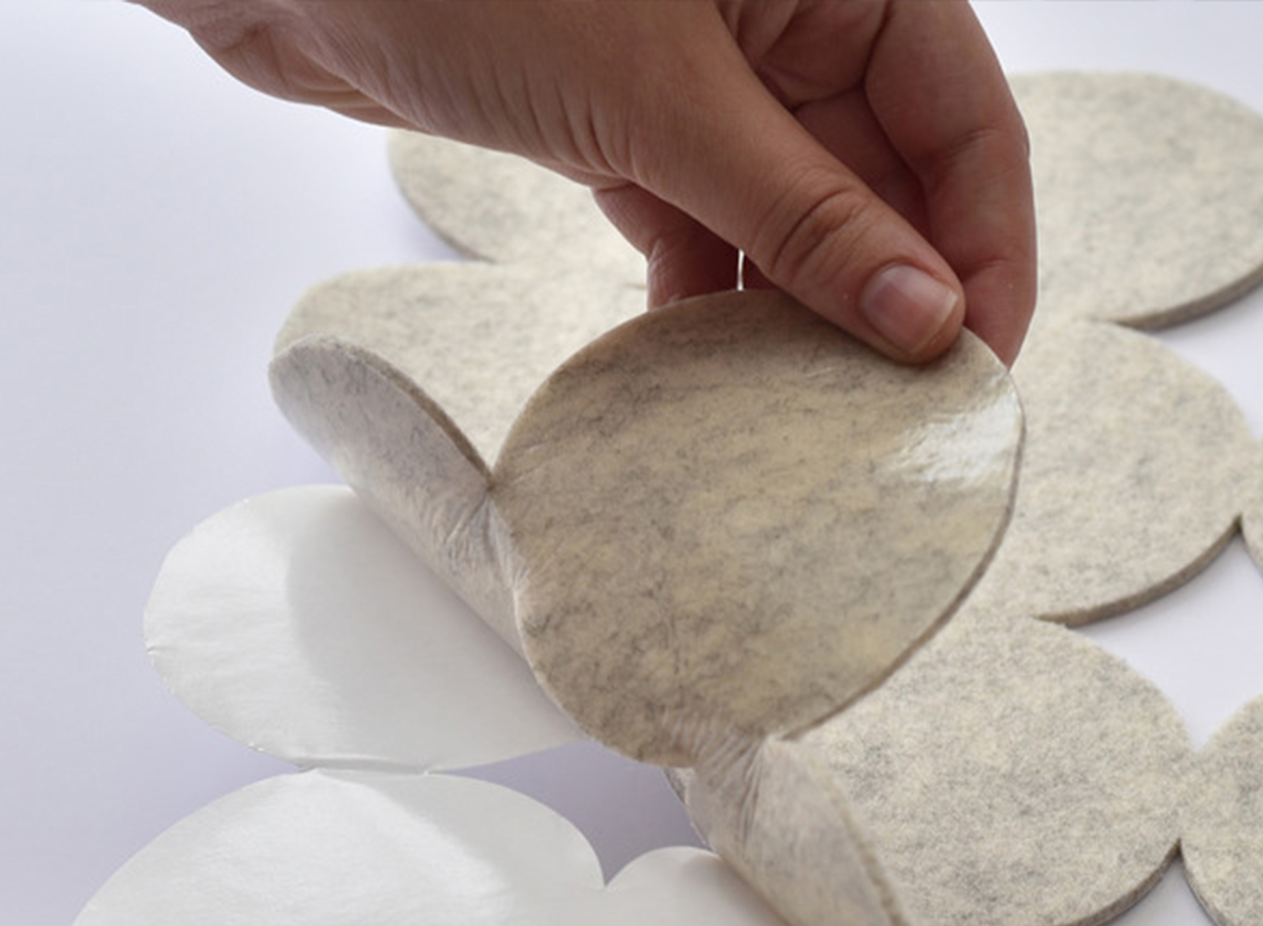 Self-Adhesive Circles Acoustical Wallcovering